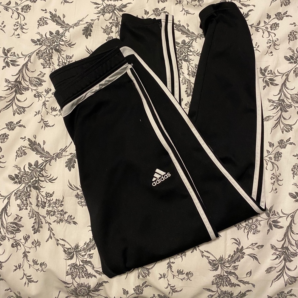 Adidas sweatpants